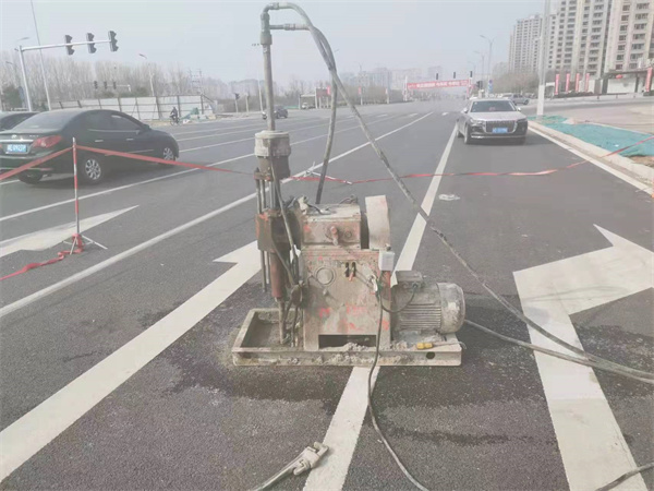 乐陵公路路面下沉沉降开裂注浆加固施工